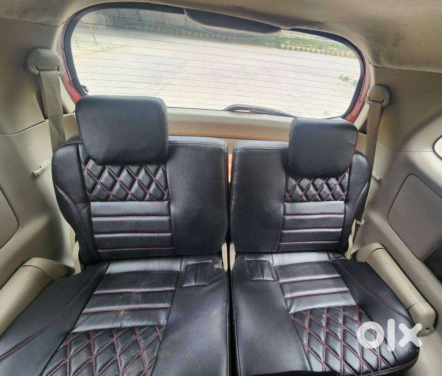 Toyota Innova 2.5 G (diesel) 8 Seater Bs Iv, 2010, Diesel