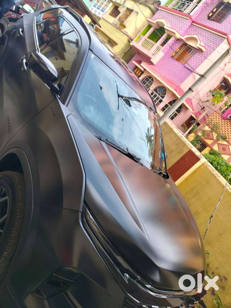 Tata Safari Stealth Edition