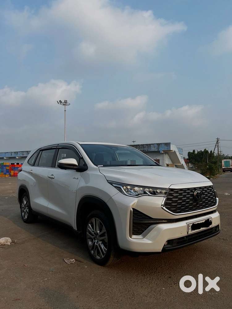 Toyota Innova Hycross 2024 Cng & Hybrids Well Maintained