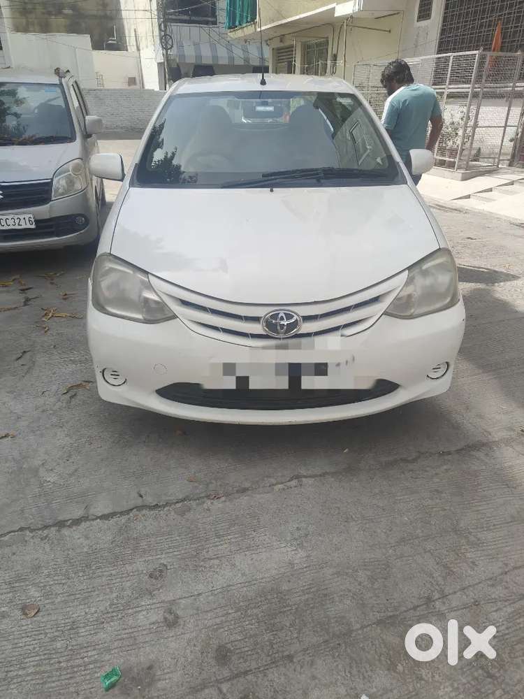 Toyota Etios Liva 2012