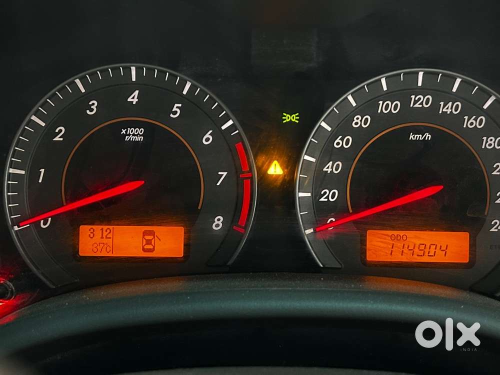 Toyota Corolla Altis 2011