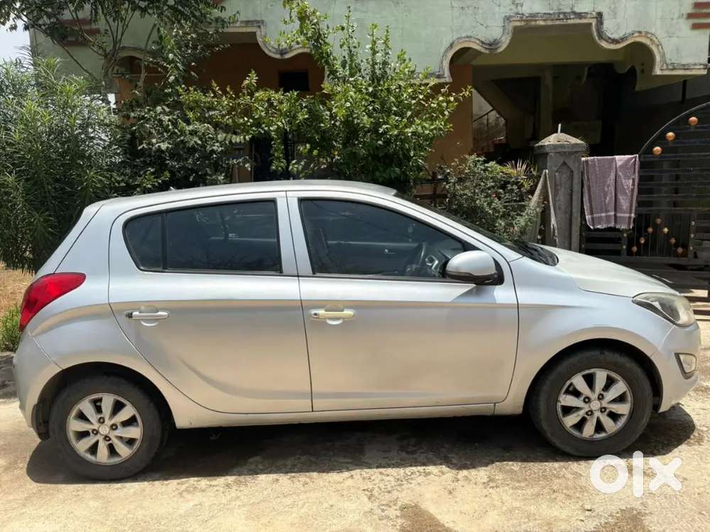 Hyundai I20 2012 Diesel 100000 Km Driven