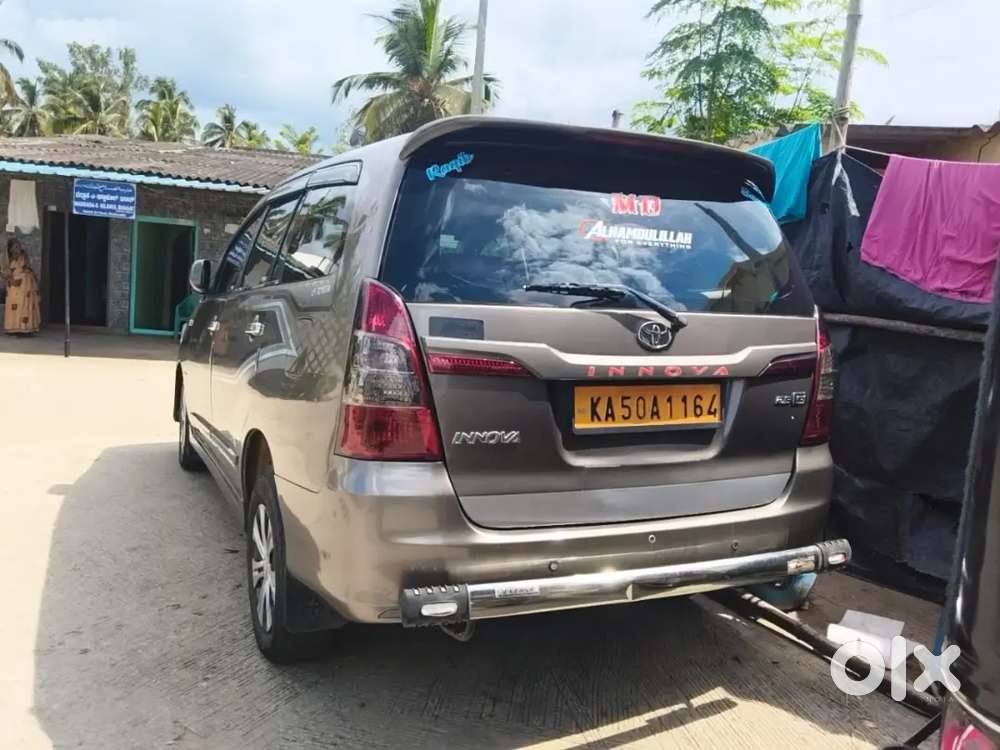 Toyota Innova Hycross 2.5 G 2015