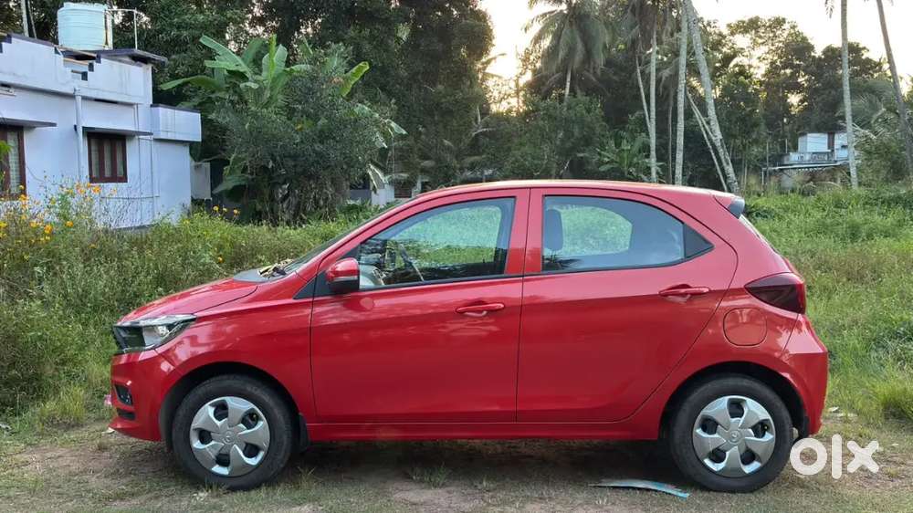 Tata Tiago Revotron Xt 2020 (17-20)km Mileage Price Negotiable