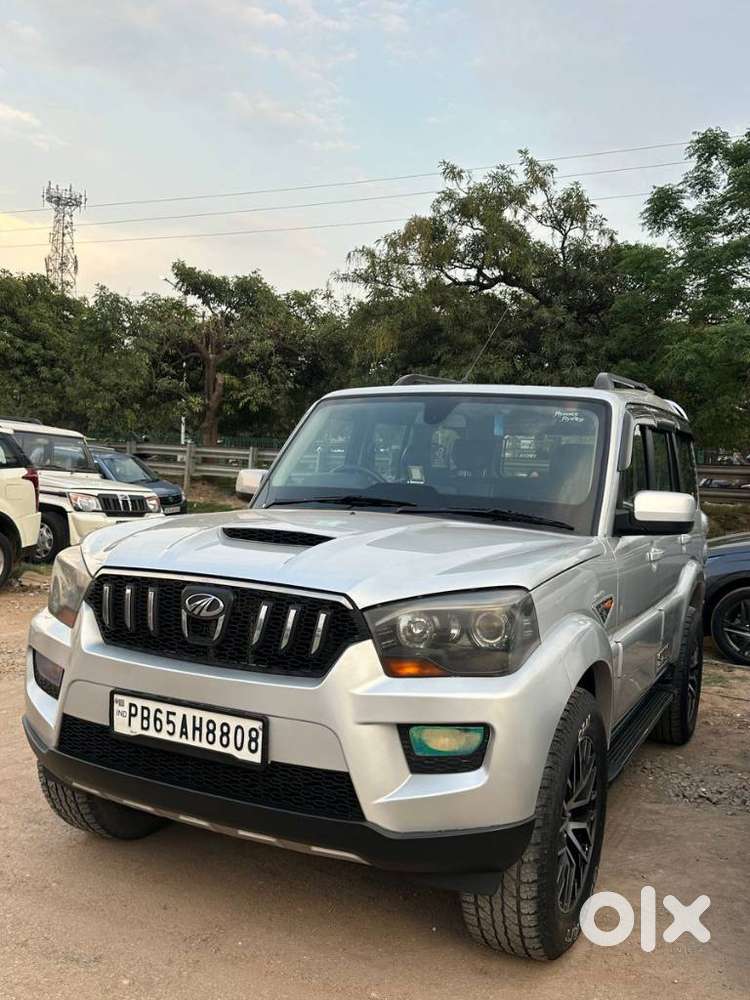 Mahindra Scorpio Intelli Hybrid S10, 2016, Diesel