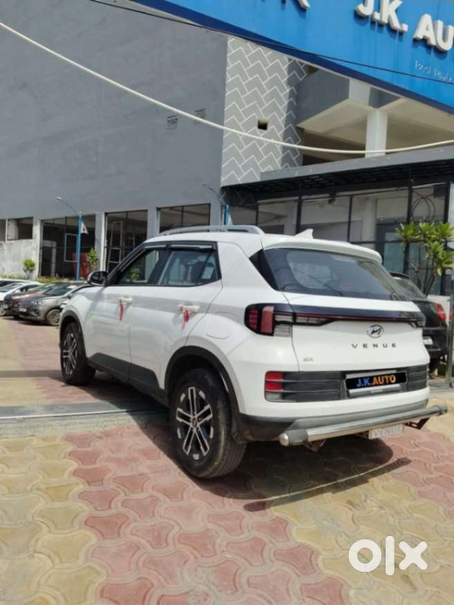 Hyundai Venue Sx Mt, 2022, Petrol
