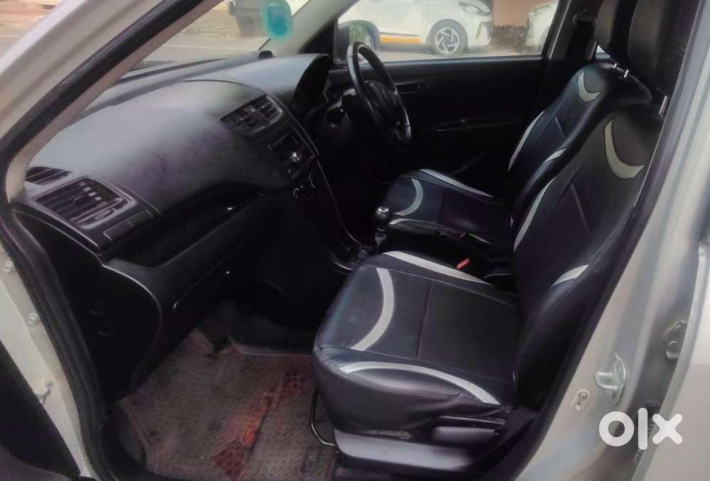 Maruti Suzuki Swift Lxi Optional-o, 2013, Petrol