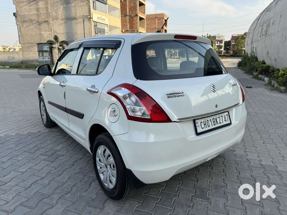 Maruti Suzuki Swift Lxi Option, 2016, Petrol