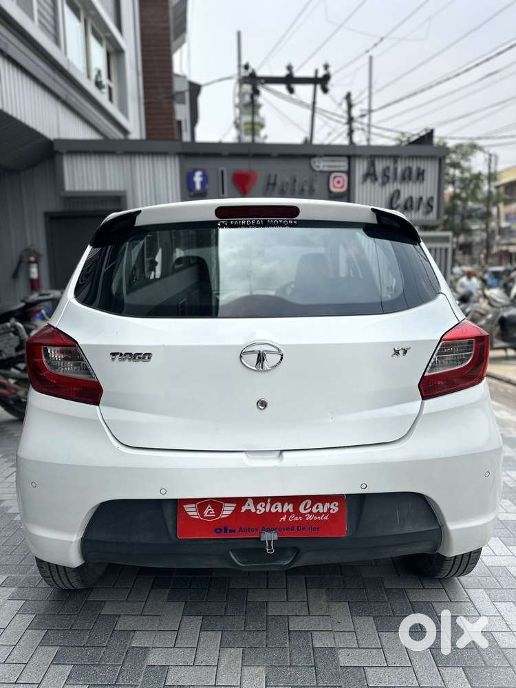 Tata Tiago 1.2 Revotron Xt, 2018, Petrol