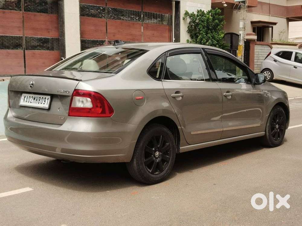 Skoda Rapid Elegance 1.6 TDI CR Manual, 2013, Diesel