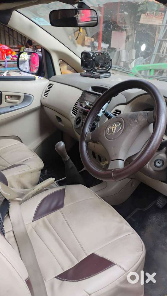 Toyota Innova 2006 Model Diesel Car