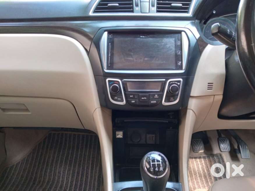 Maruti Suzuki Ciaz Zdi Shvs, 2015, Diesel