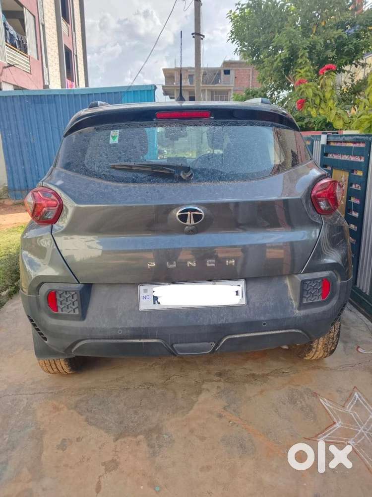 Tata Punch 1.2 Revotron Creative Dual Tone, 2024, Petrol