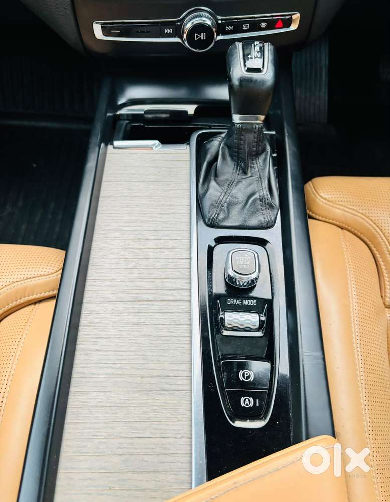 Volvo Xc60 D5 Awd Automatic, 2021, Diesel