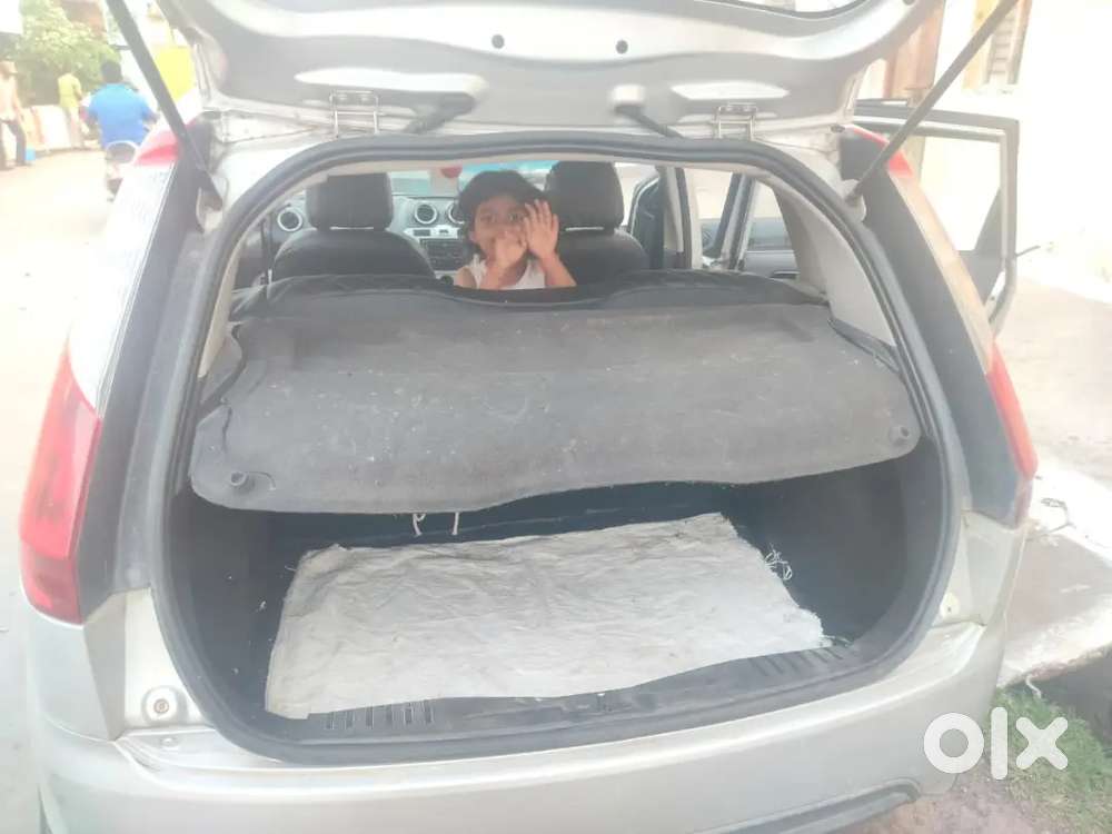 Ford Figo 2012 Diesel 80000 Km Driven