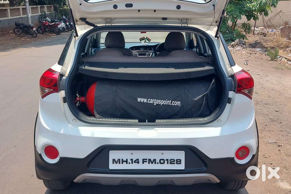 Hyundai I20 Active Sx Petrol, 2016, Cng & Hybrids