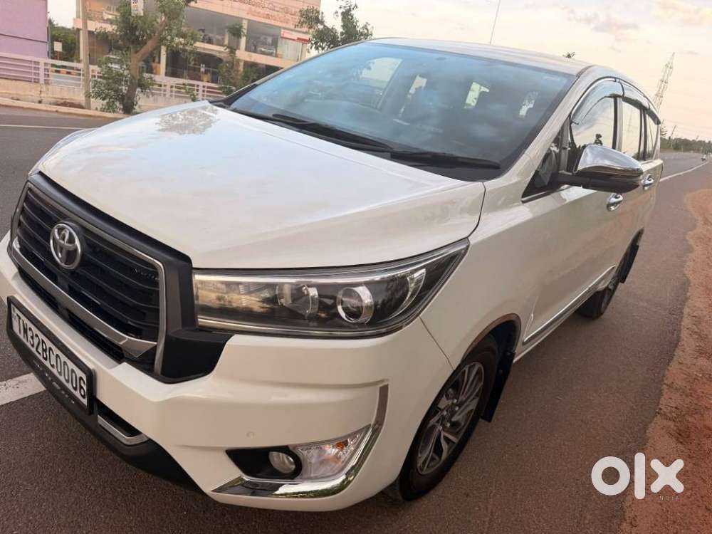 Toyota Innova Crysta 2.4 V 8 Str, 2022, Diesel