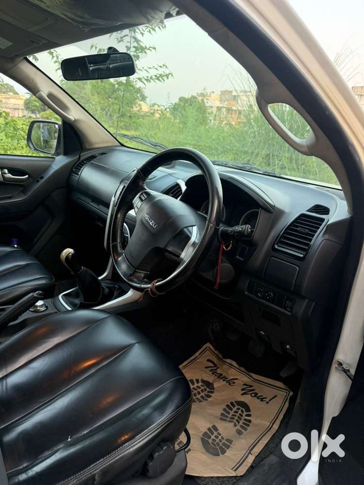 Isuzu V-cross 2019 Diesel Well Maintained