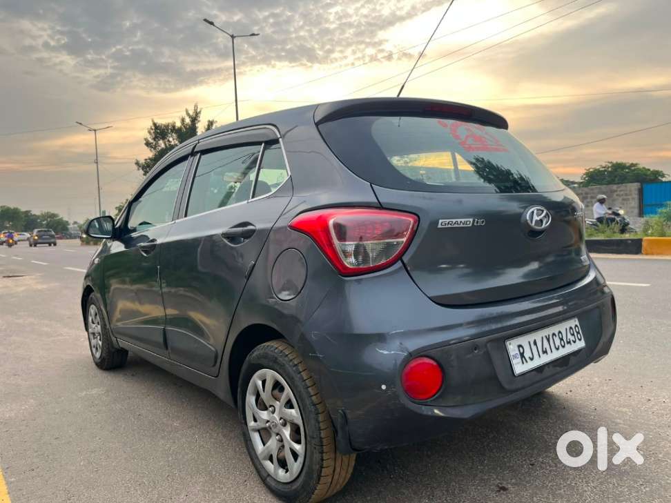 Hyundai Grand I10 Sportz(o) 1.2 Mt, 2018, Petrol
