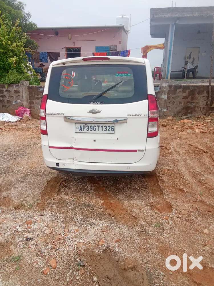 Chevrolet Enjoy 2014 Diesel 100000 Km Driven