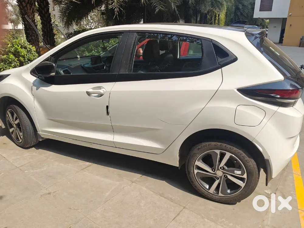 Tata Altroz 2024 Petrol Auto Well Maintained
