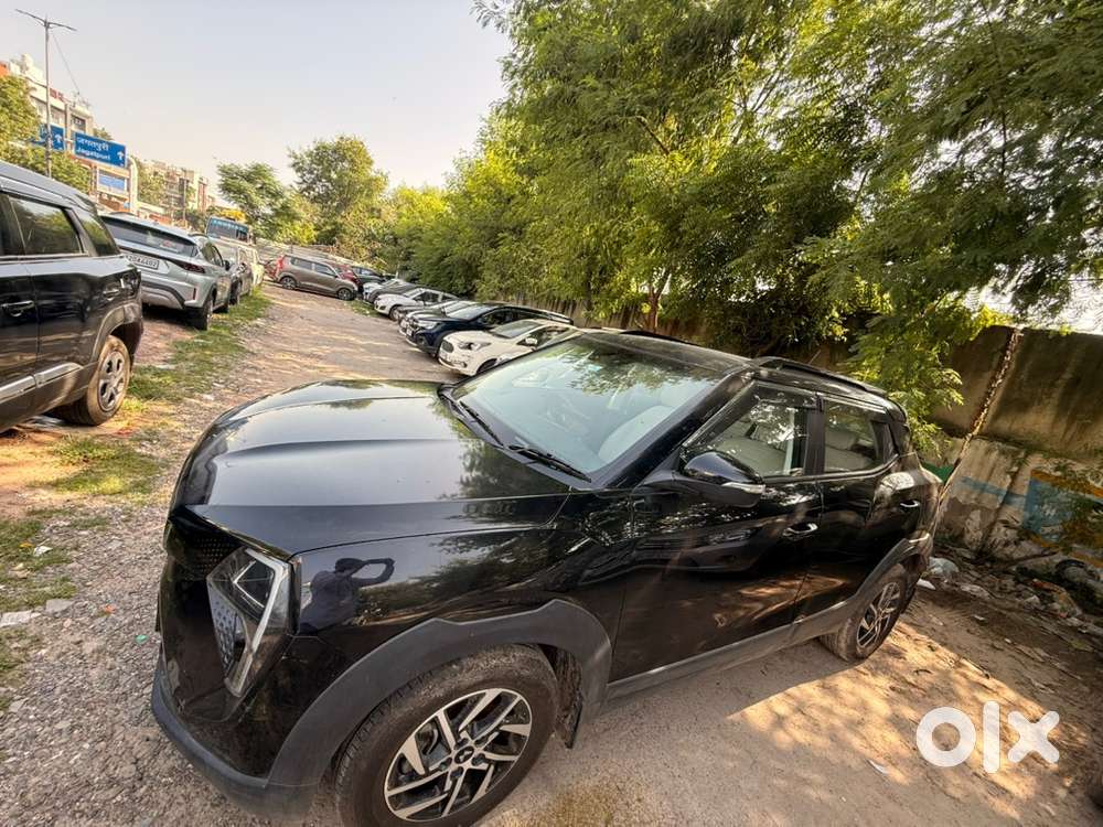 Mahindra Xuv300 Ax5l 2025