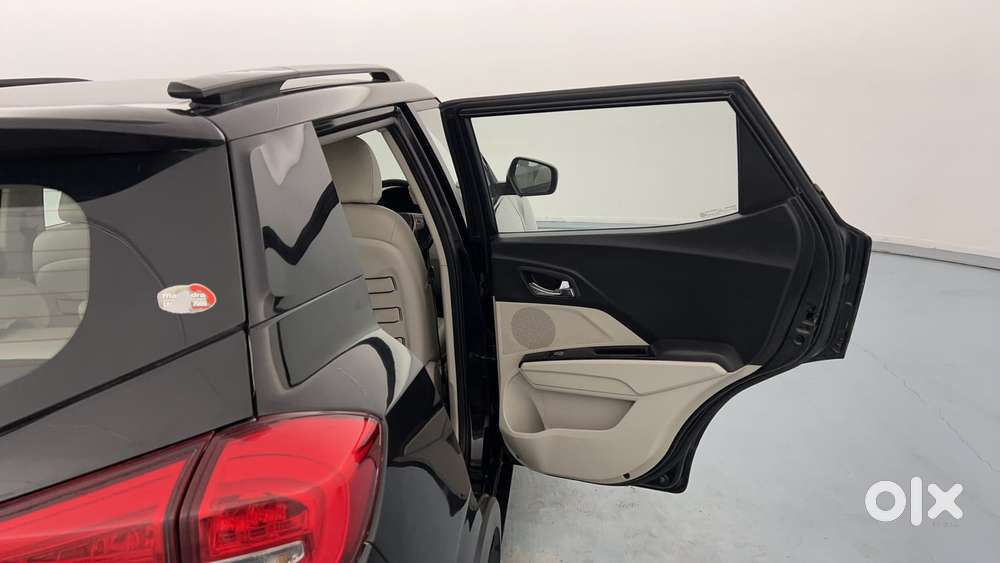 Mahindra Xuv300 W8 Option, 2022, Petrol