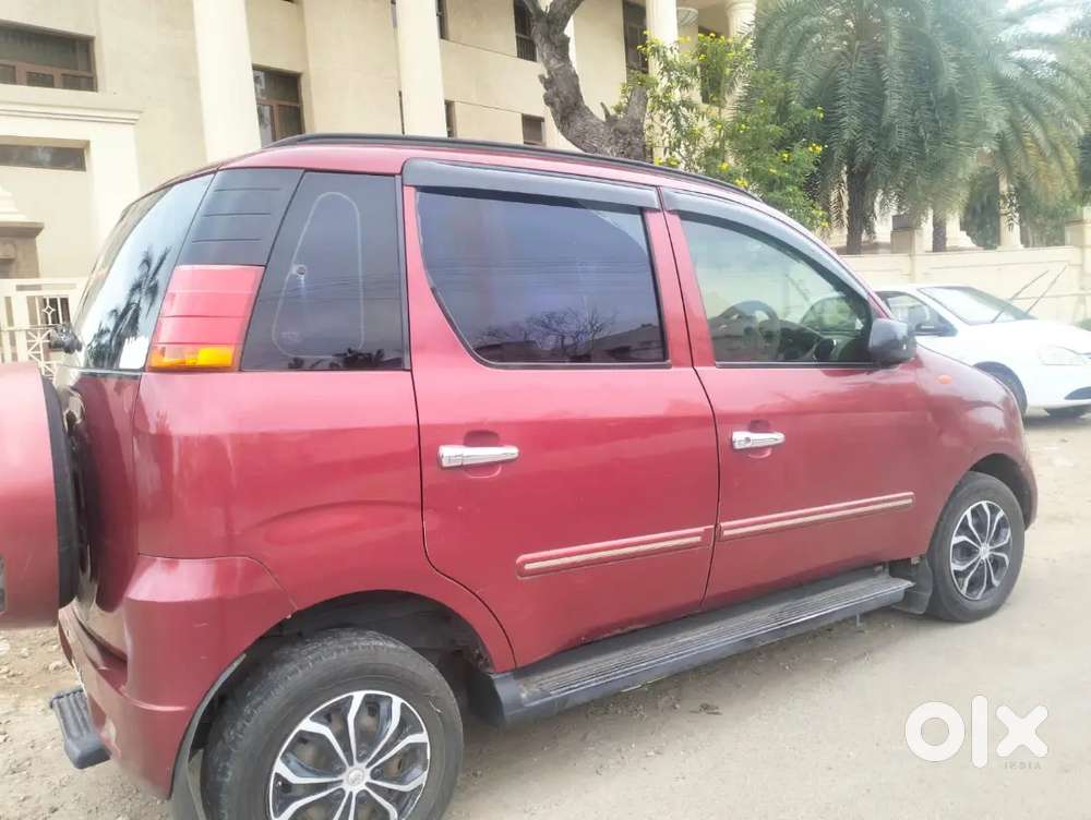 Mahindra Quanto 1.5 C6 2013