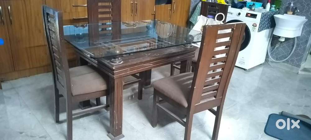 Four seater dining