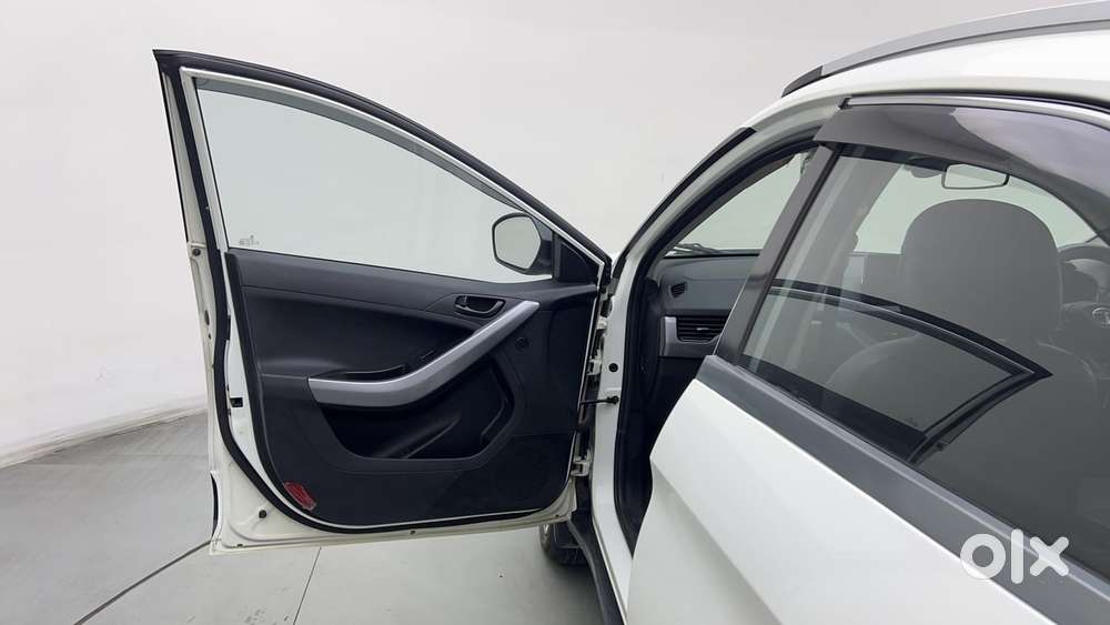 Tata Nexon 1.2 Revotron Xm (s), 2021, Petrol