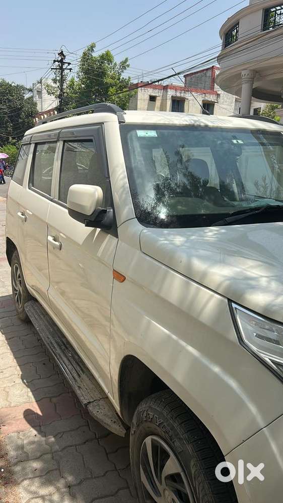 Mahindra Tuv 300 2017 Diesel Well Maintained