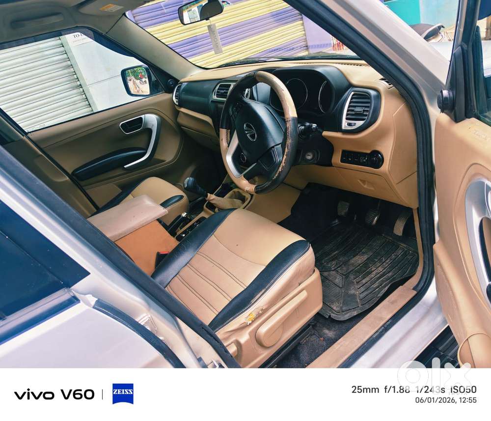 Mahindra Tuv 300 T8, 2016, Diesel