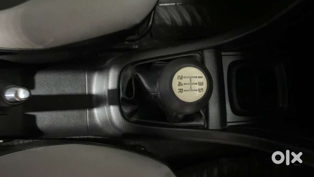 Maruti Suzuki Swift Vxi, 2016, Petrol