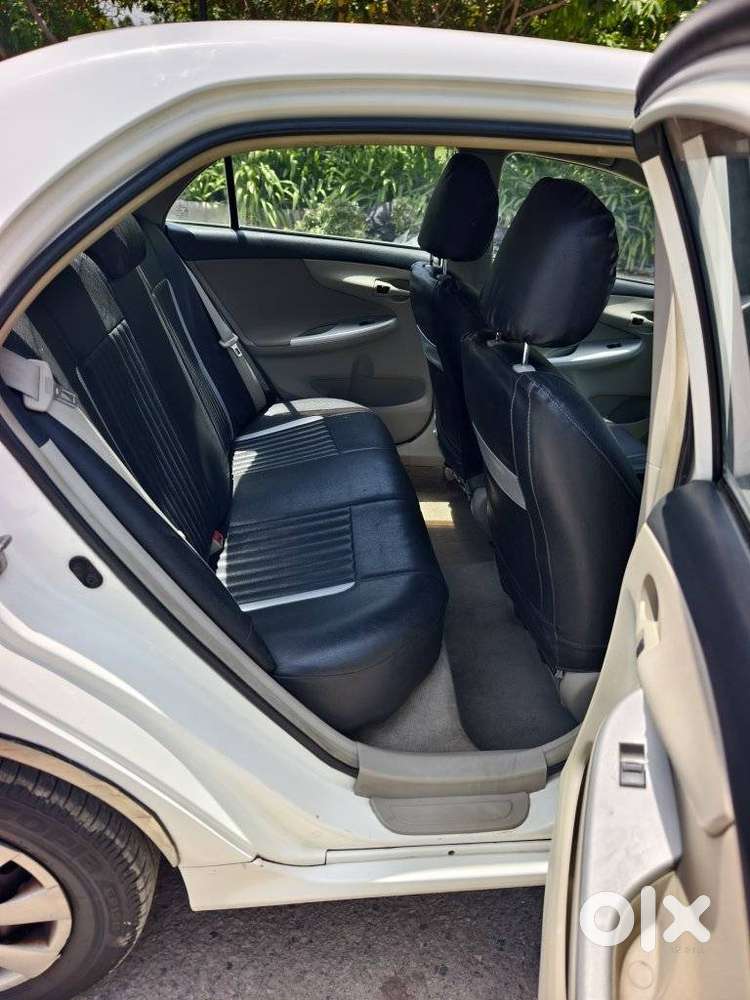 Toyota Corolla Altis, 2011, Petrol