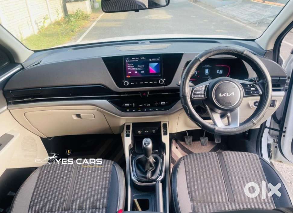 Kia Carens 1.4 Prestige 7 Str, 2024, Petrol