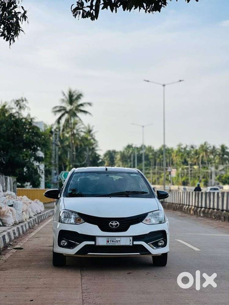 Toyota Etios Liva 1.2 Vx, 2019, Petrol