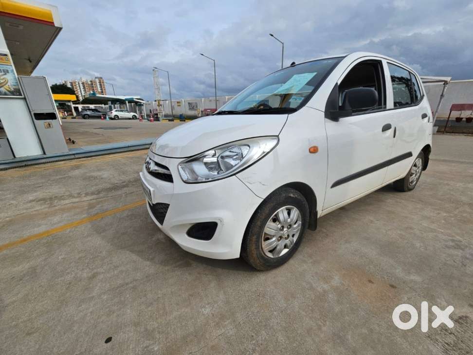 Hyundai I10 Magna O, 2016, Petrol