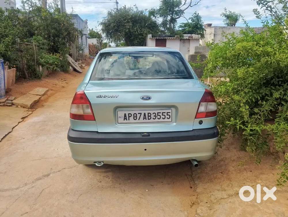 Ford Ikon 1.6 Sport 2009 Petrol