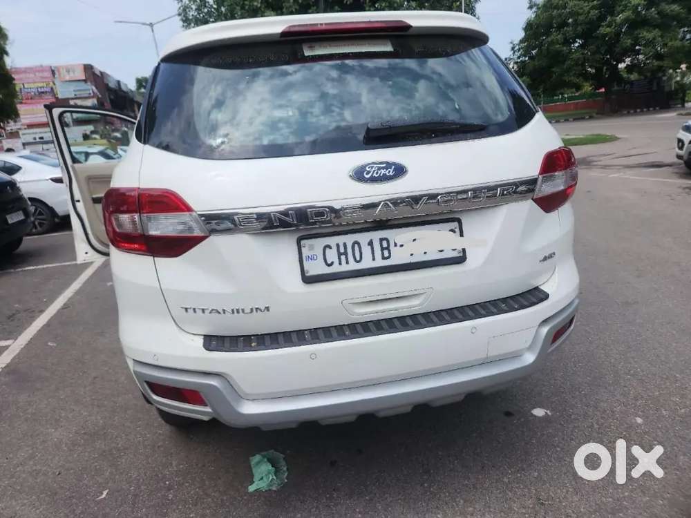 Ford Endeavour Diesel 3.2 Titanium 2016