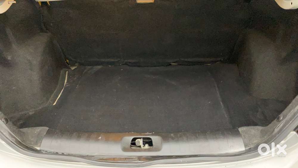 Maruti Suzuki Swift Dzire Vxi 1.2, 2014, Petrol