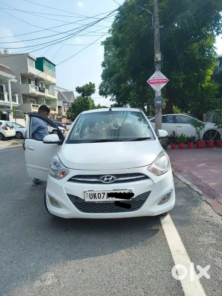 Hyundai I10 Sportz 2012 Model