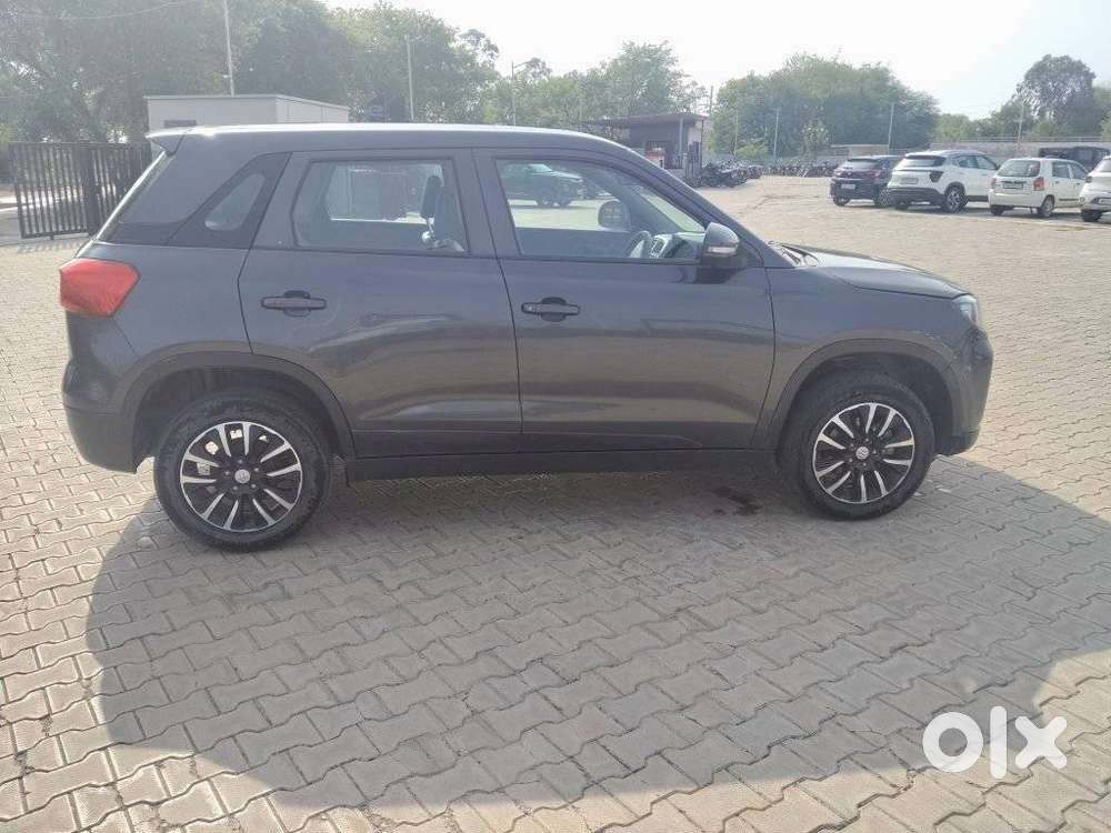 Maruti Suzuki Brezza 1.5 Lxi Smart Hybrid, 2022, Petrol