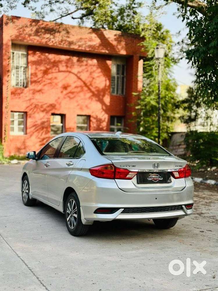 Honda City I-vtec V, 2018, Petrol
