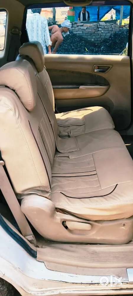 Maruti Suzuki Ertiga 2013