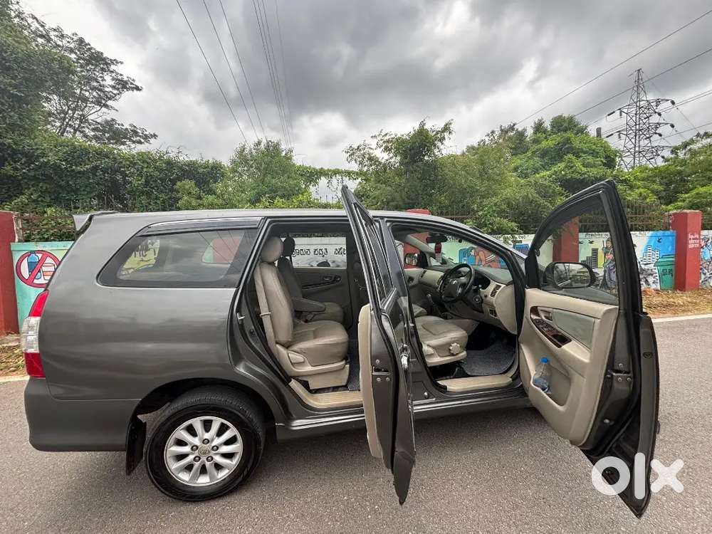 Toyota Innova Diesel 2012 Suv
