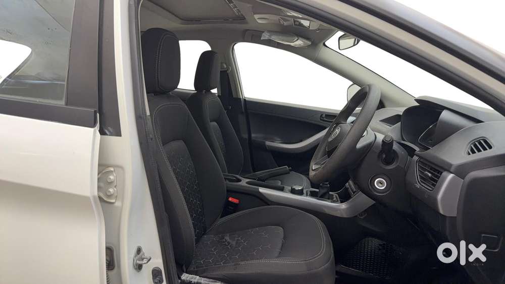Tata Nexon 1.2 Revotron Xm (s), 2023, Petrol