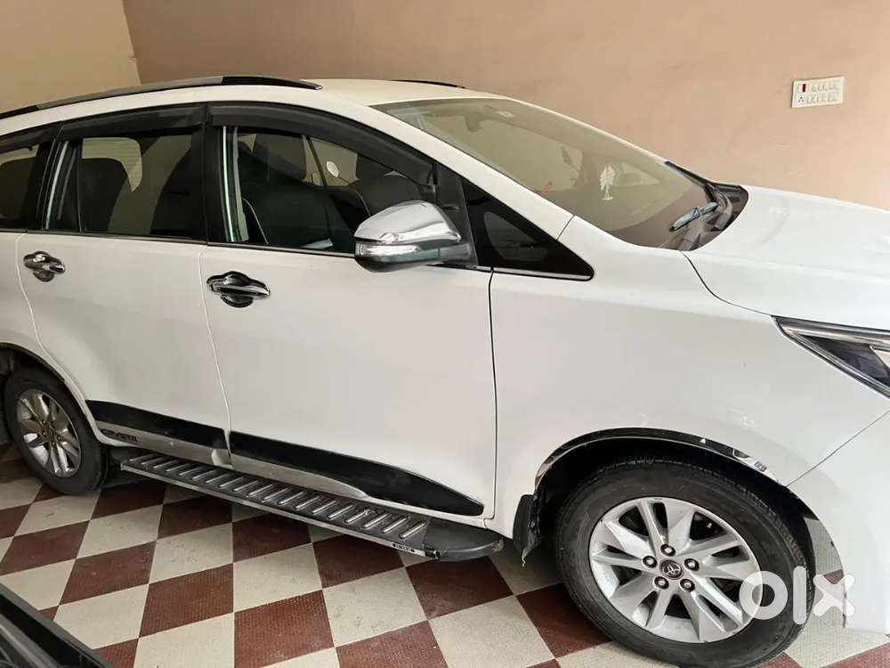 Toyota Innova Crysta 2017
