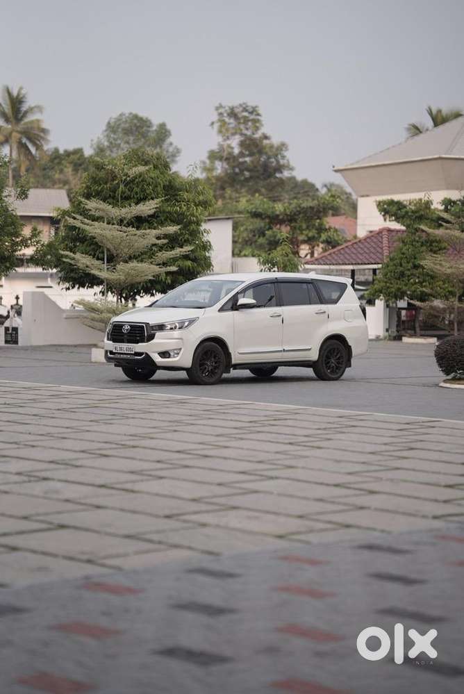 Toyota Innova Crysta 2018 Diesel Well Maintained