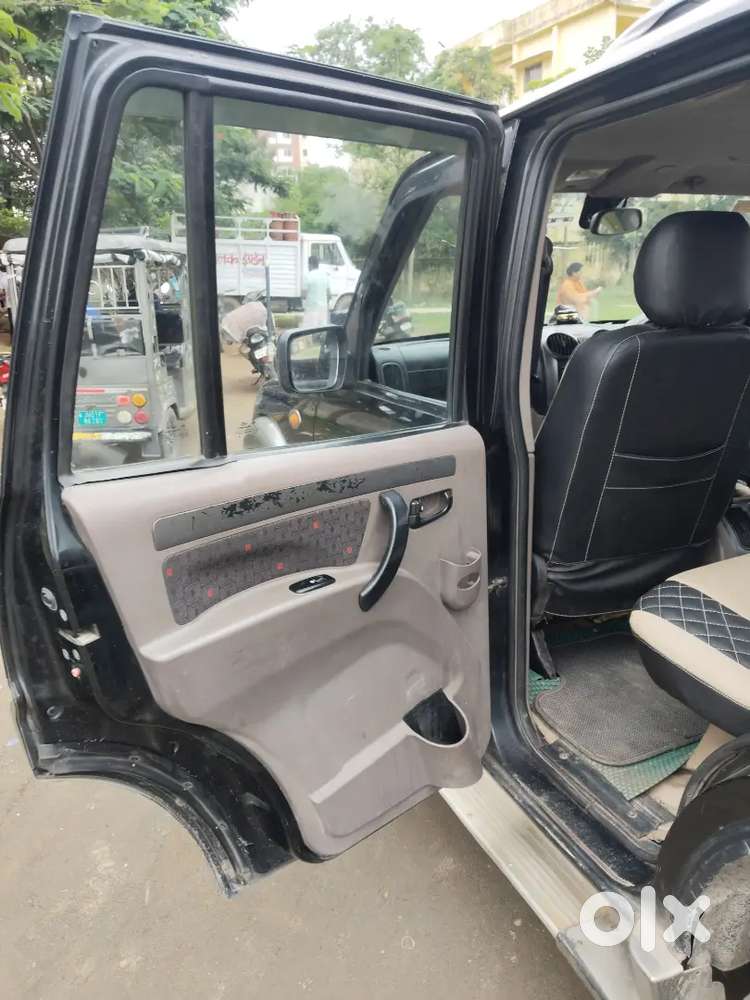 Mahindra Scorpio 2013 Diesel Manual