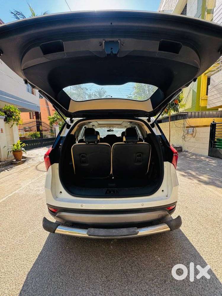 Mahindra Xuv700 2.2 Ax 5 Diesel Mt 7 Str, 2023, Diesel